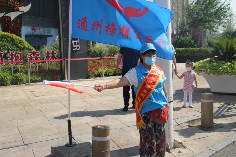 <strong>大鸡巴操美女视频观看免费</strong>